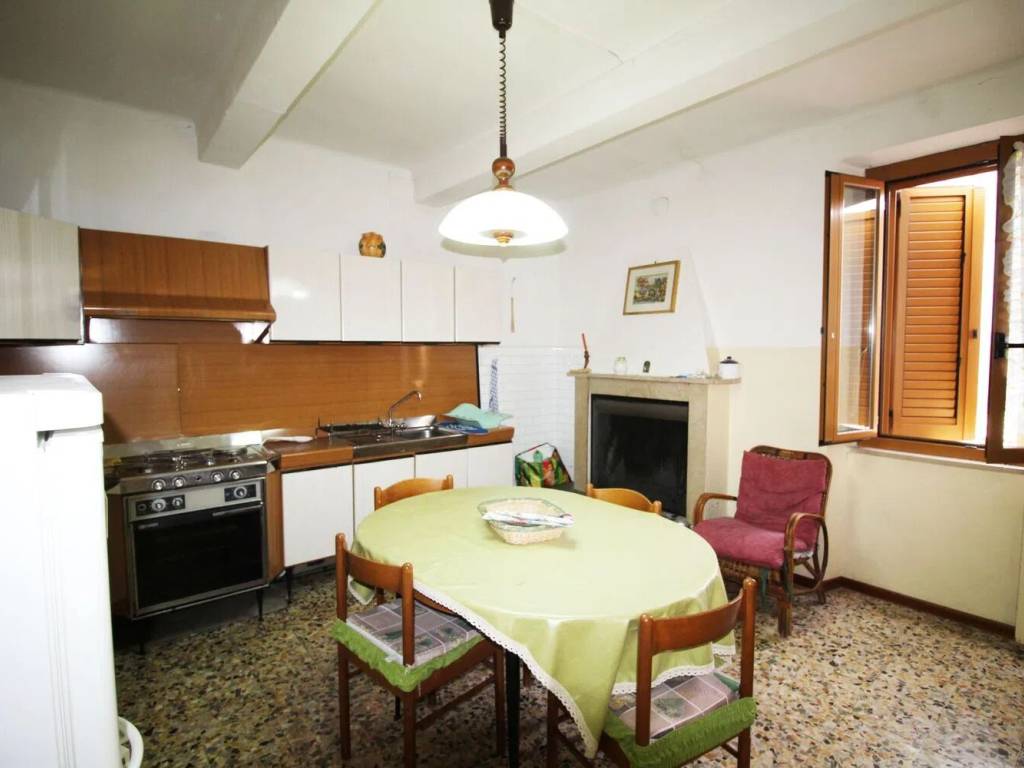 Appartamento a Acqualagna in Corso Roma - Foto 3