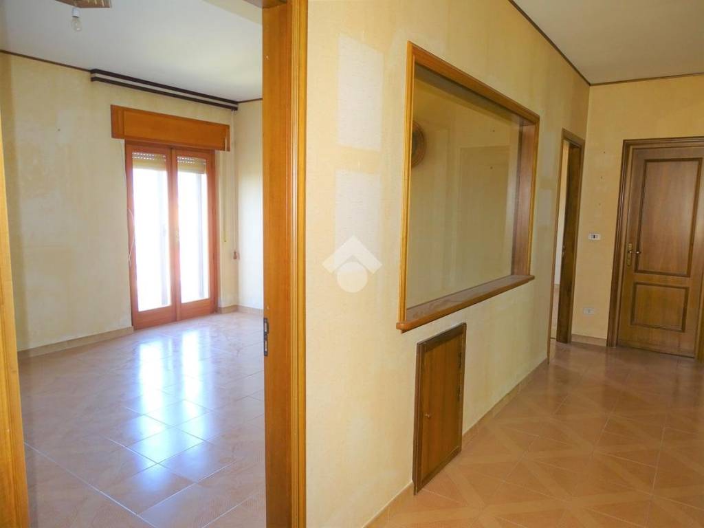 Appartamento a Castrovillari in Via Delle Azalee - Foto 2