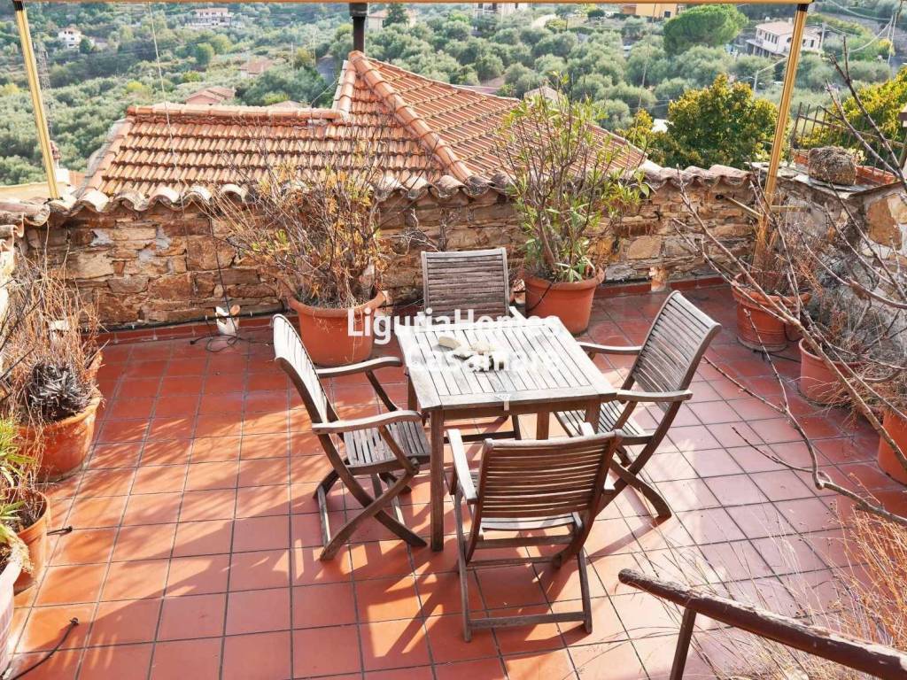 Casa indipendente a Imperia in Via Prevosto, 5 - Foto 4