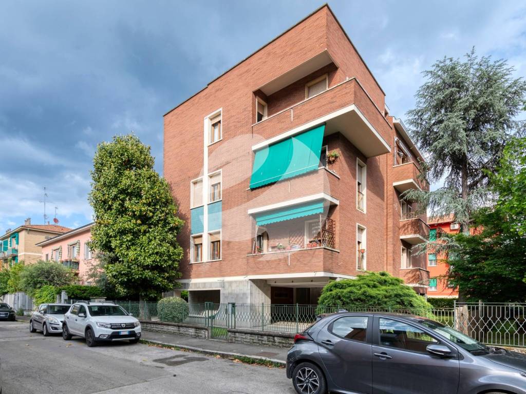 Palazzo / stabile a Bologna - Foto 4