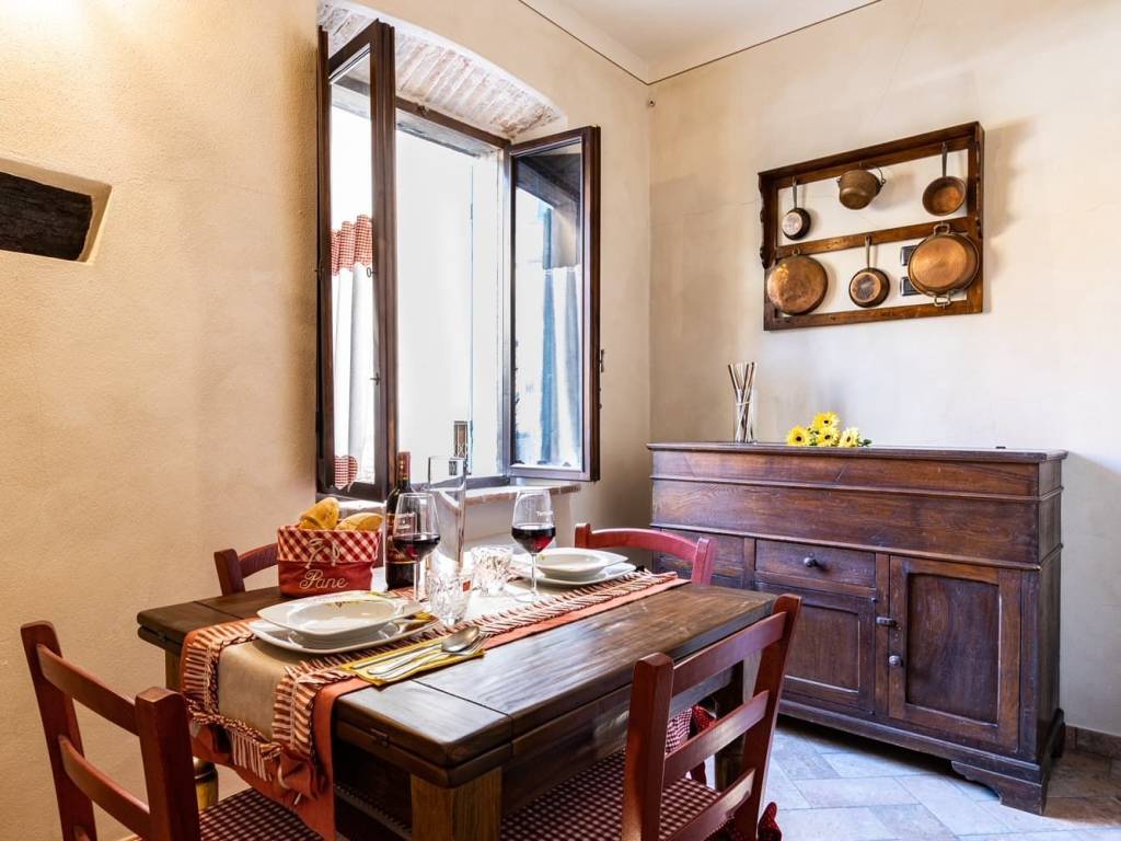 Appartamento a Lajatico in Via Gotti - Foto 4