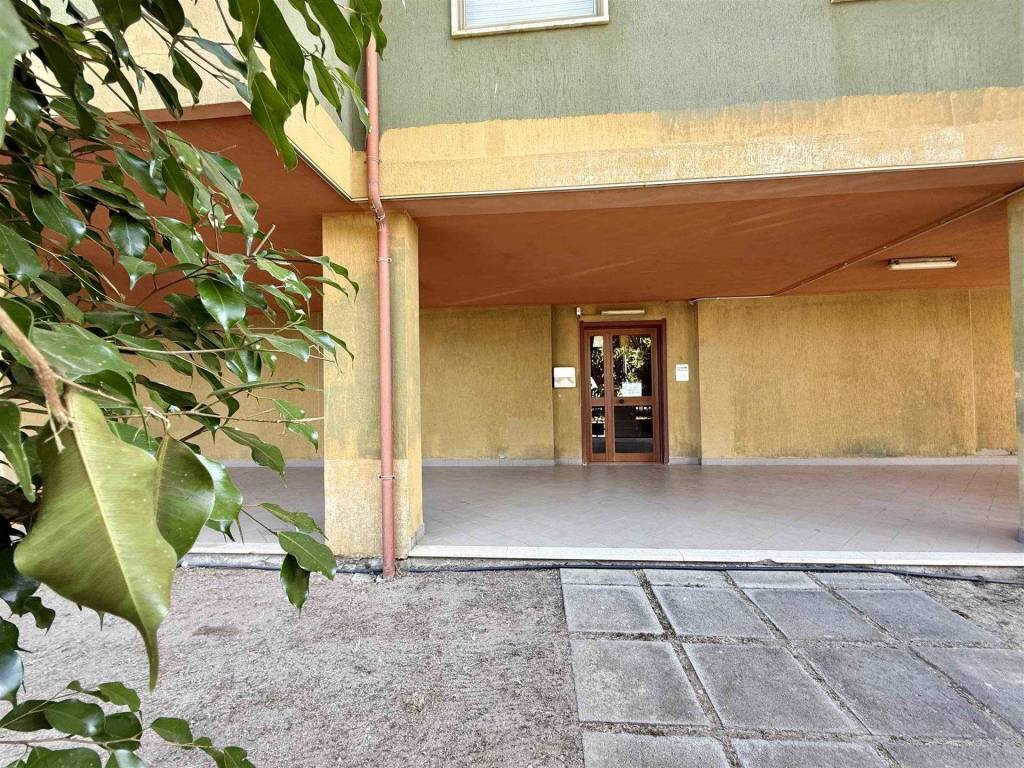 Appartamento a Carbonia in Via Attilio Deffenu - Foto 4