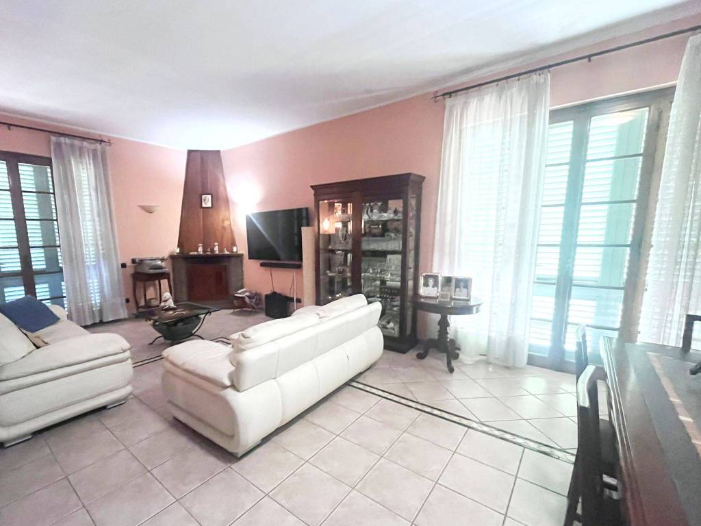 Villa a Montemurlo in Via Gaetano Salvemini - Foto 5