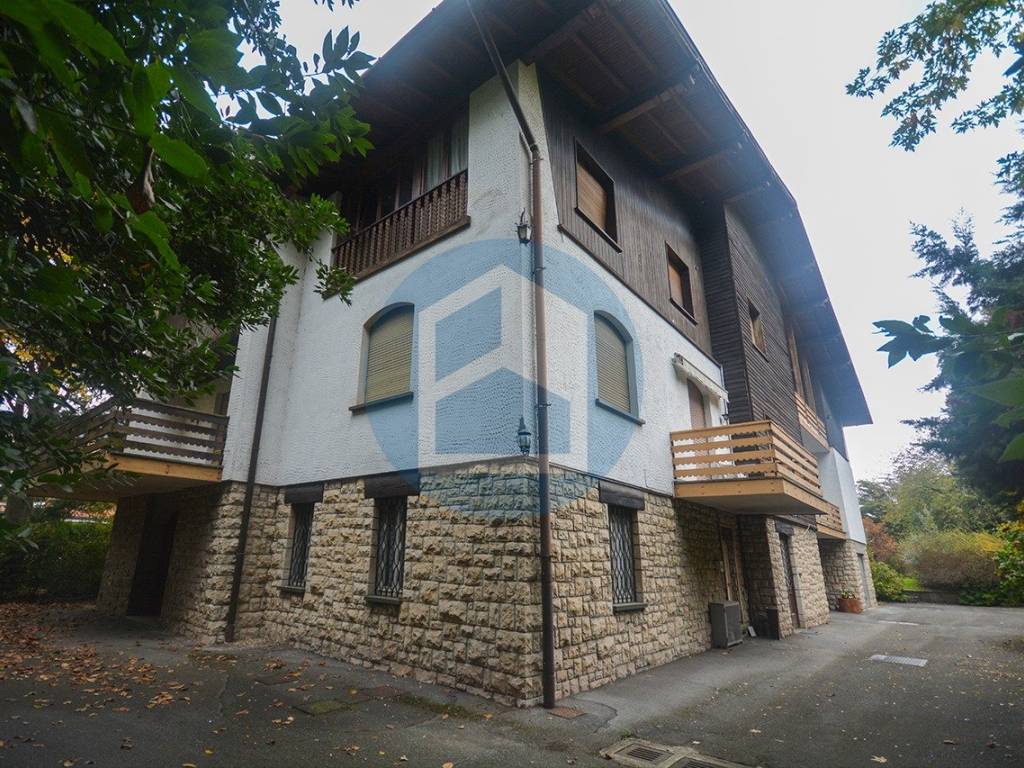 Villa a Darfo boario terme in Via Breda, 5 - Foto 3