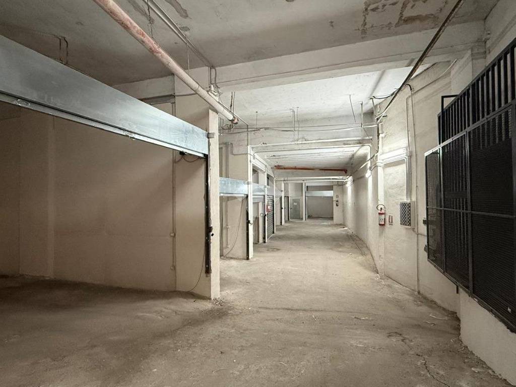 Box / garage a Frattamaggiore in Via Riscatto, 5 - Foto 2