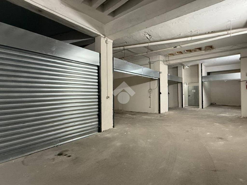 Box / garage a Frattamaggiore in Via Riscatto, 5 - Foto 4