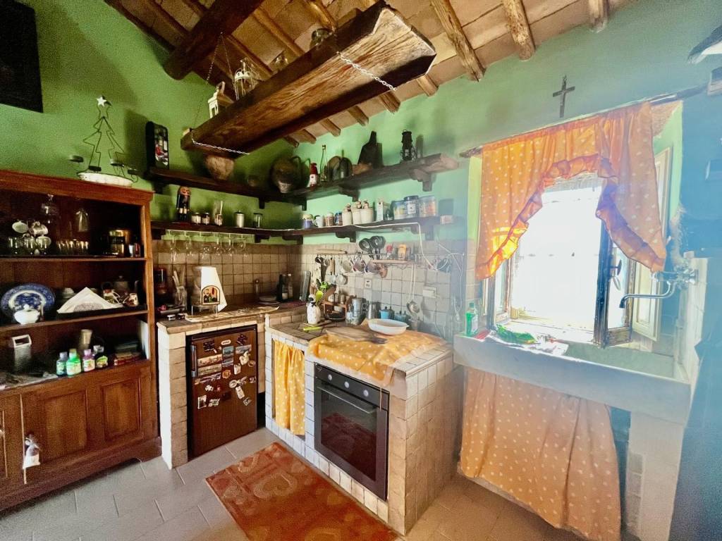 Casa indipendente a Viterbo in Piazza Mentana - Foto 3