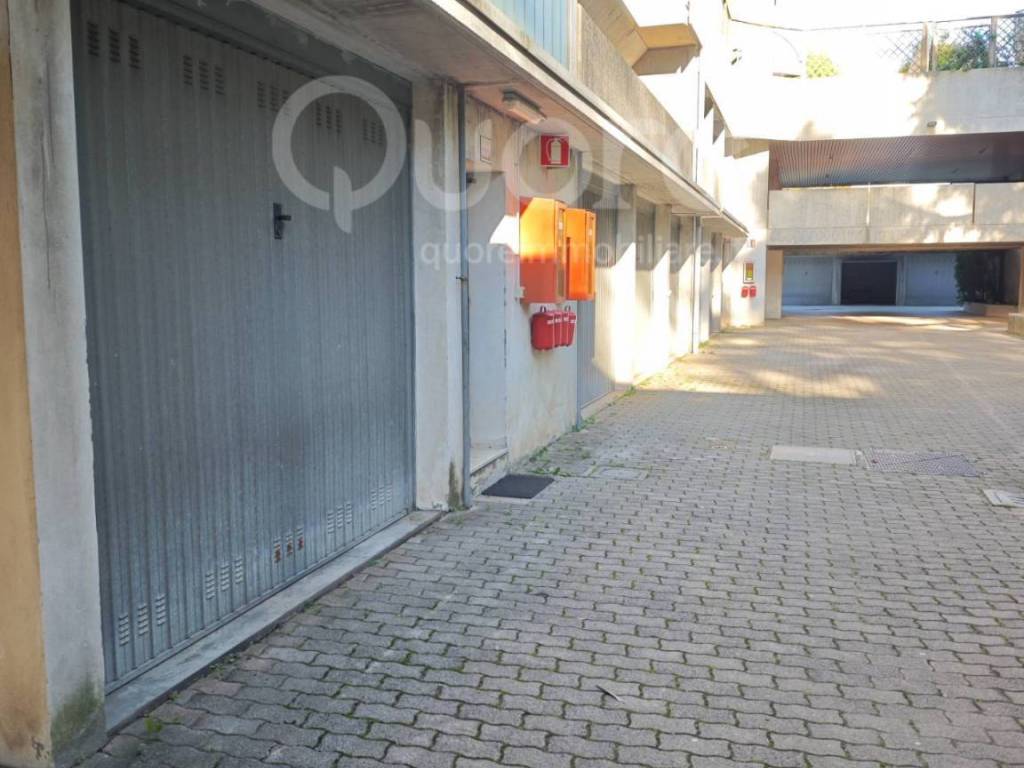 Box / garage a Udine in via bezzecca, 123 - Foto 2