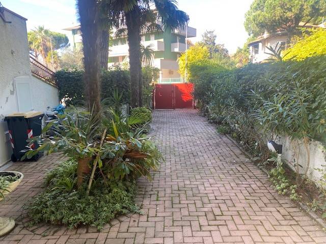 Villa a Comacchio in Viale Raffaello Sanzio, 47 - Foto 3