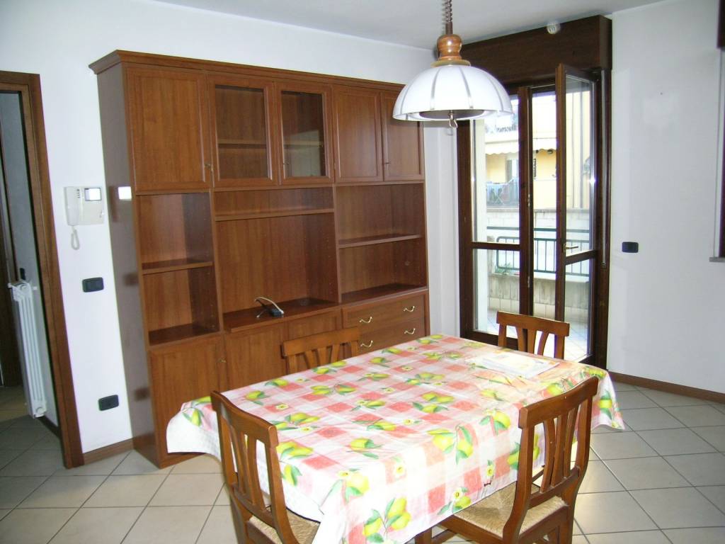 Appartamento a Trecate in Via Guerazzi - Foto 5