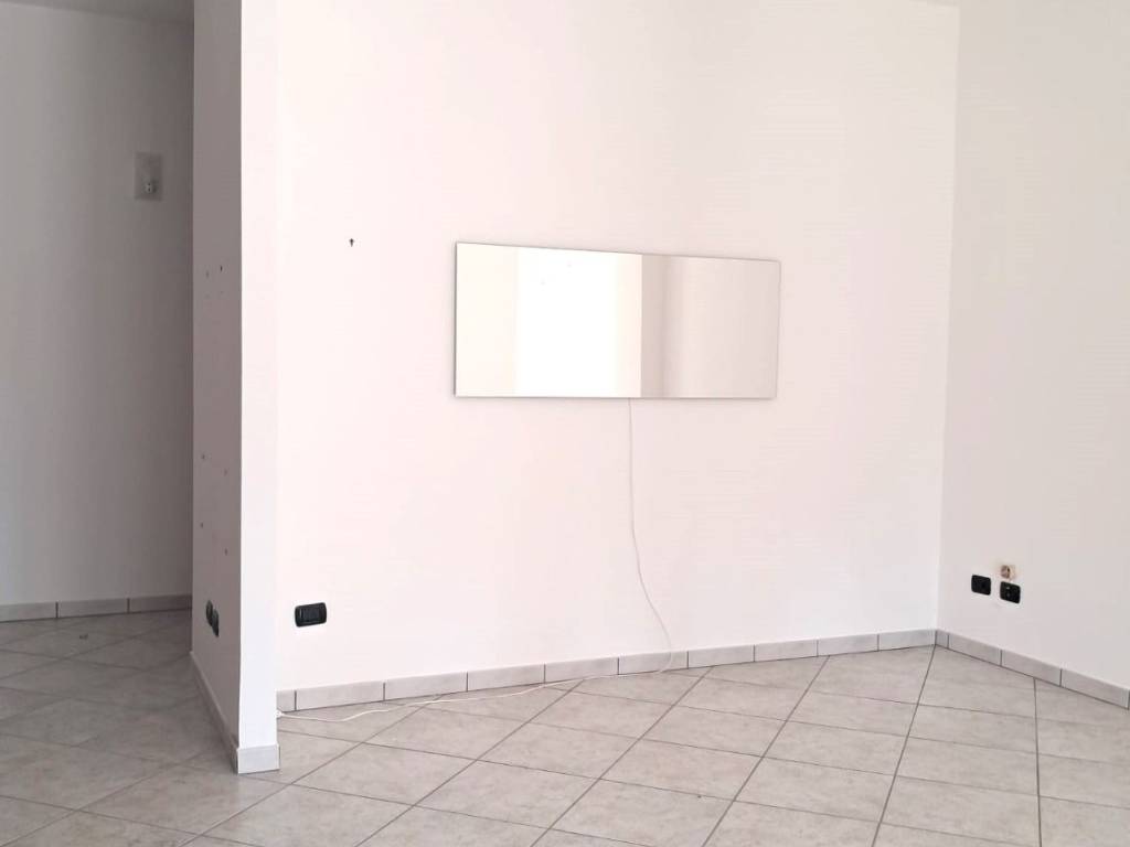 Appartamento a Lequile in Via Giosuè Carducci - Foto 2
