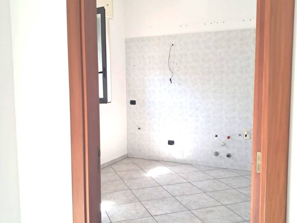 Appartamento a Lequile in Via Giosuè Carducci - Foto 4