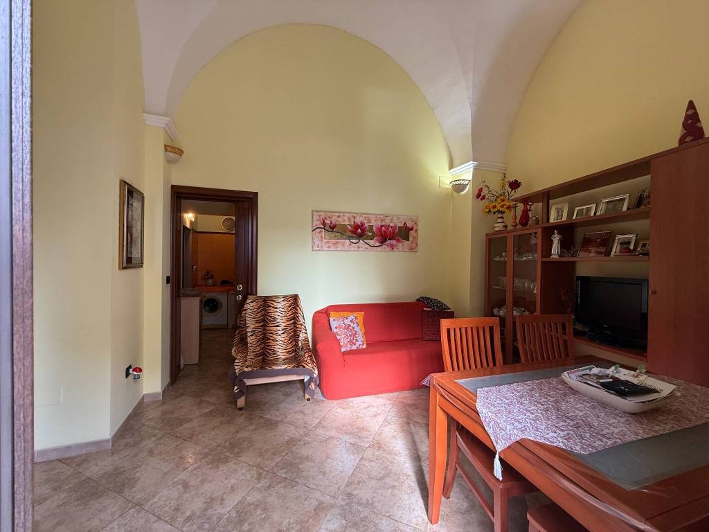Appartamento a Lequile in Via Massimo d'Azeglio - Foto 2