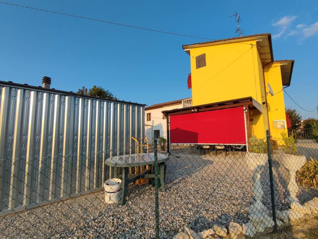 Villa a Bondeno in Via Enrico Fermi - Foto 5
