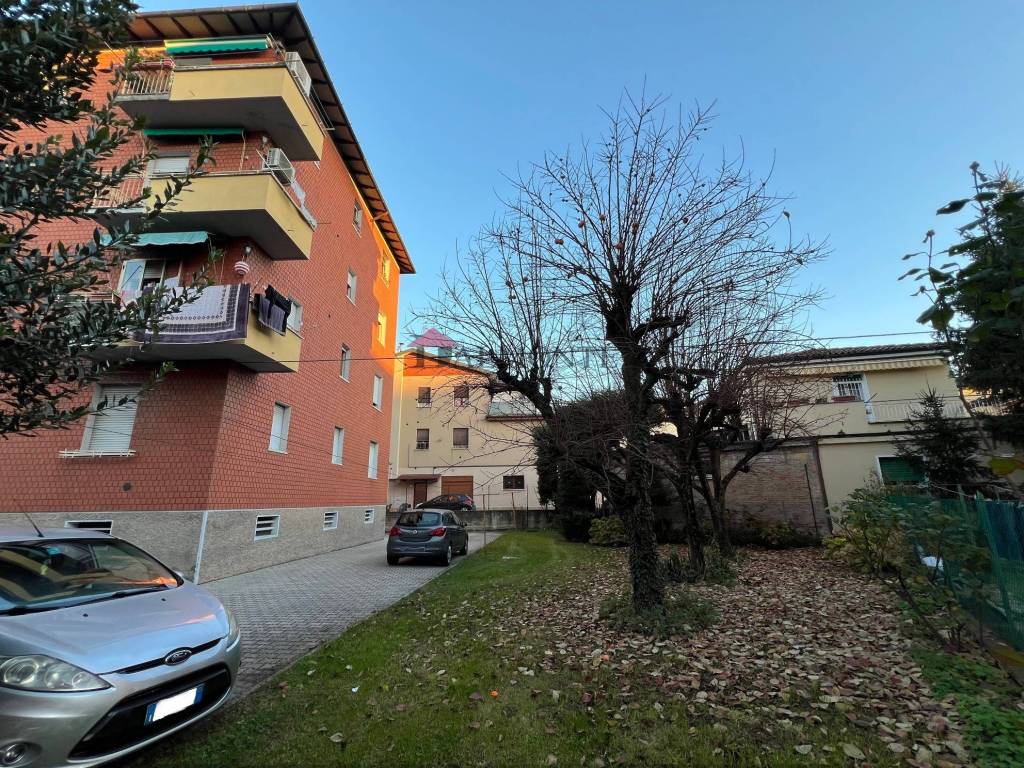 Appartamento a Bologna in Via Arnaldo da Brescia - Foto 2