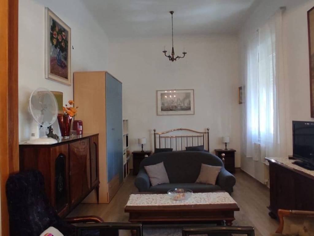 Appartamento a Livorno in Via Ippolito Nievo, 60 - Foto 2