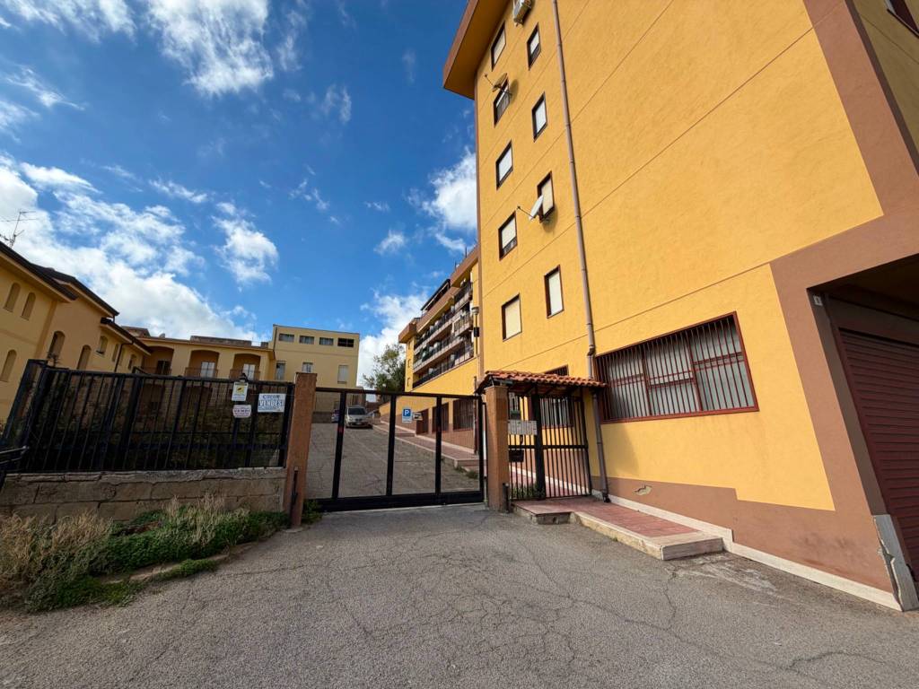 Appartamento a Caltanissetta in Via Giuseppe Pitrè - Foto 2