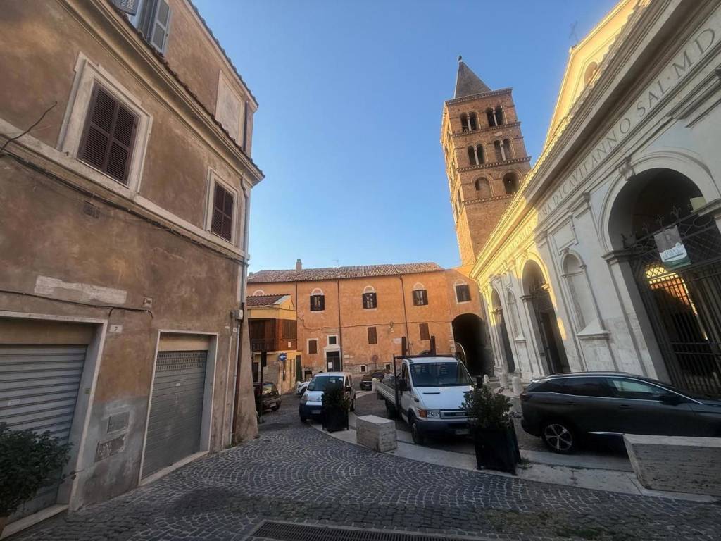 Appartamento a Tivoli in Piazza del Duomo, 6 - Foto 2