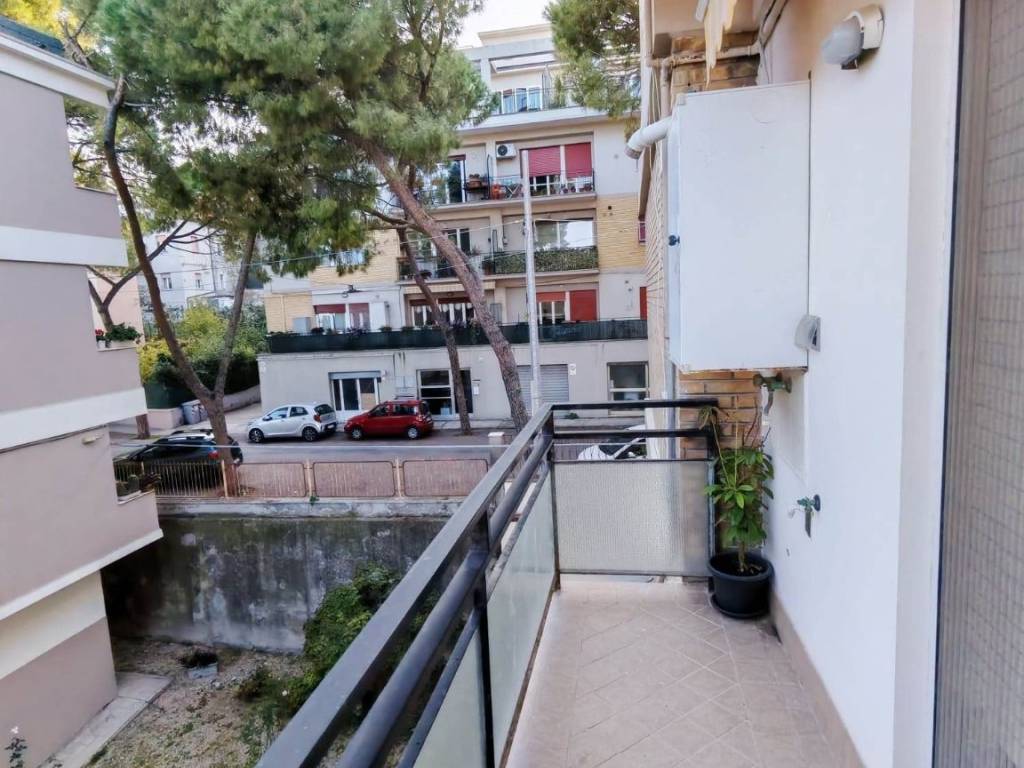Appartamento a Falconara marittima in Via Cipriani - Foto 2