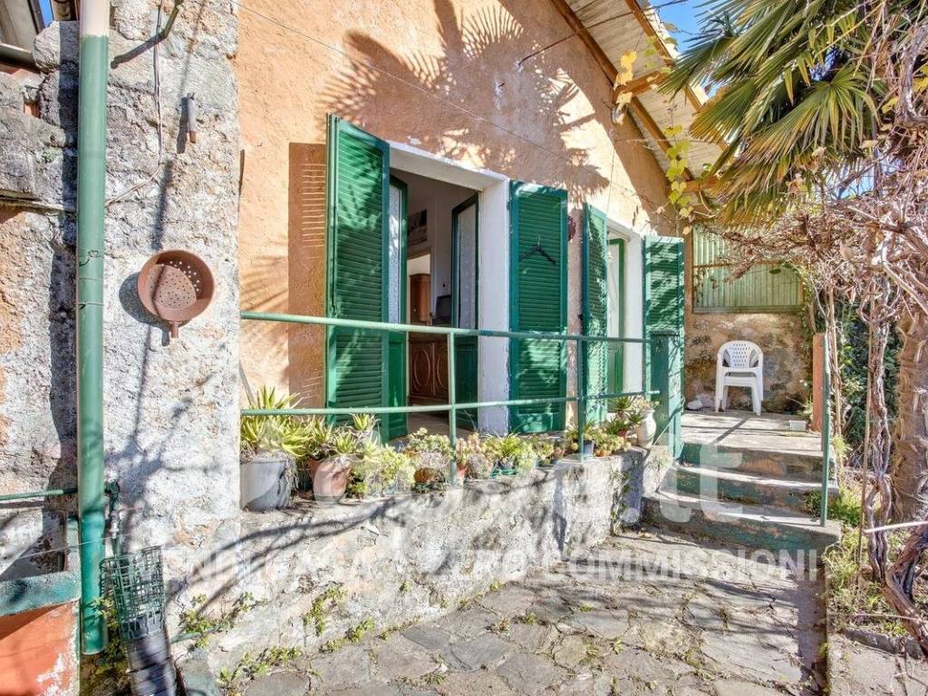 Appartamento a Luino in Via dei Passera, 12 - Foto 2