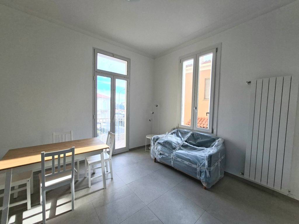 Appartamento a Sanremo in Via Giovanni Ansaldi, 22 - Foto 2