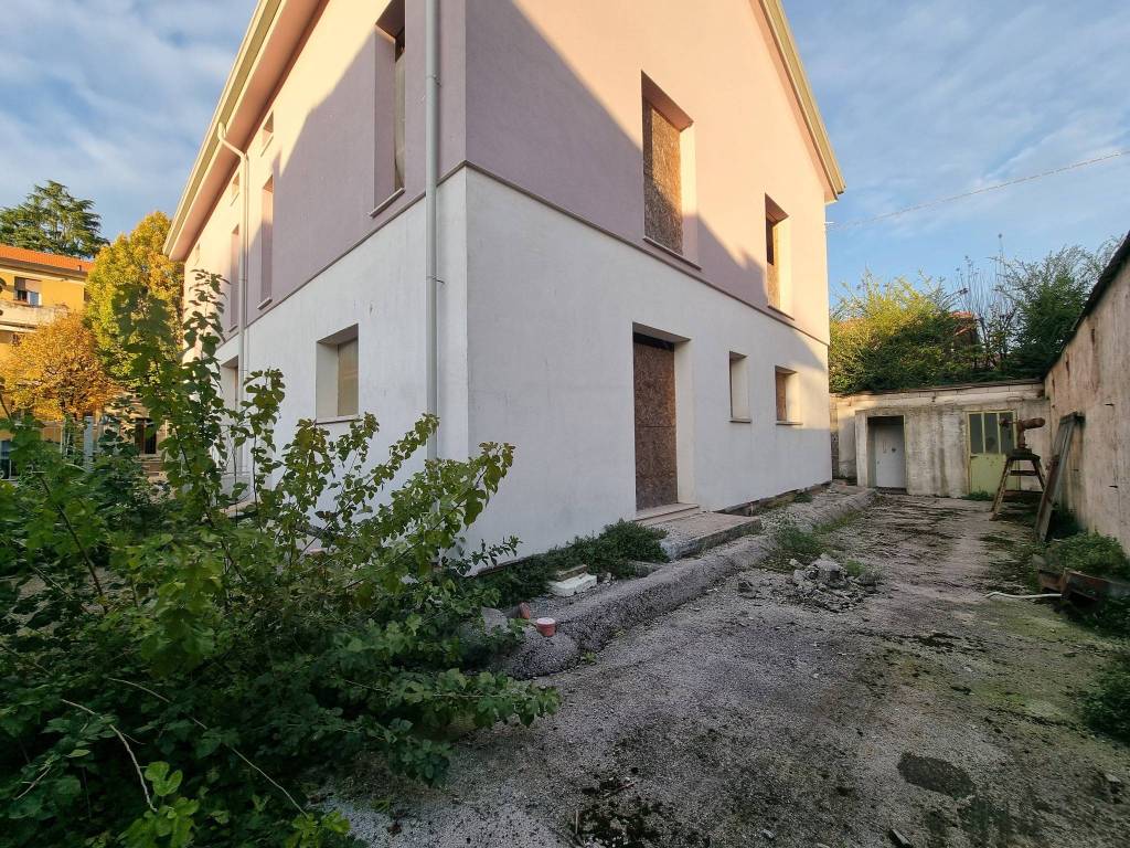 Villa a Calcinato in Via Angelo Romanelli, 5 - Foto 3