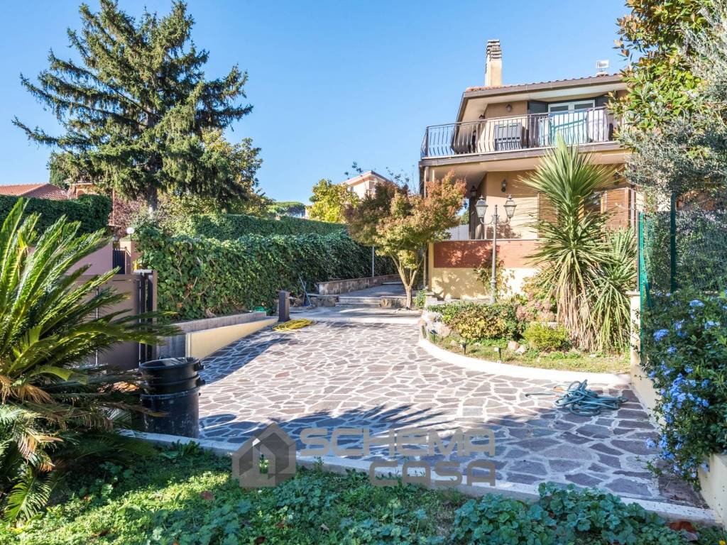 Villa a Grottaferrata in Via Francesco Consoli, 2 - Foto 3