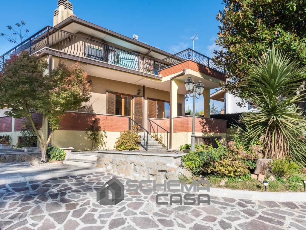 Villa a Grottaferrata in Via Francesco Consoli, 2 - Foto 4