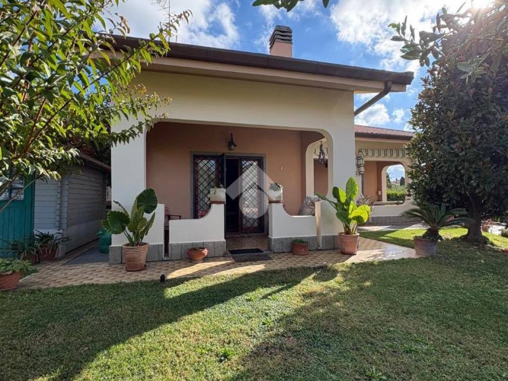 Villa a Albano laziale in Via moricone, 37 - Foto 3