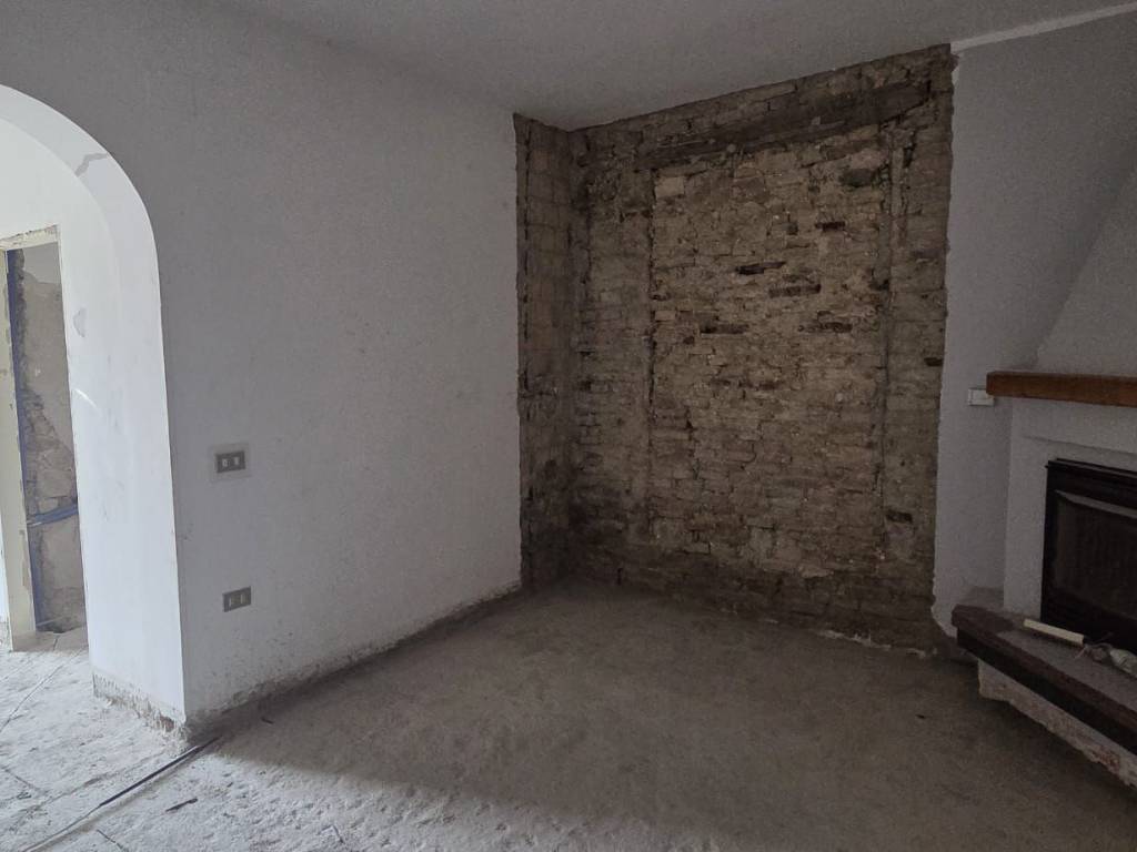 Casa indipendente a Campli in Via Lucignano, 1 - Foto 4