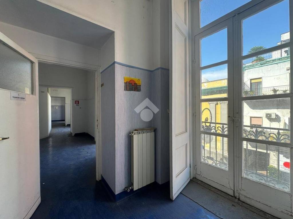 Appartamento a Portici in Corso Giuseppe Garibaldi, 115 - Foto 2