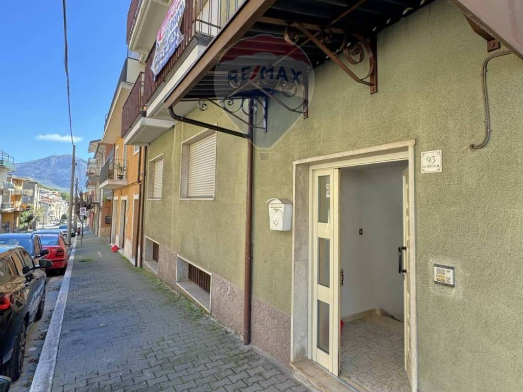 Casa indipendente a Montella in Via Verteglia, 93 - Foto 3