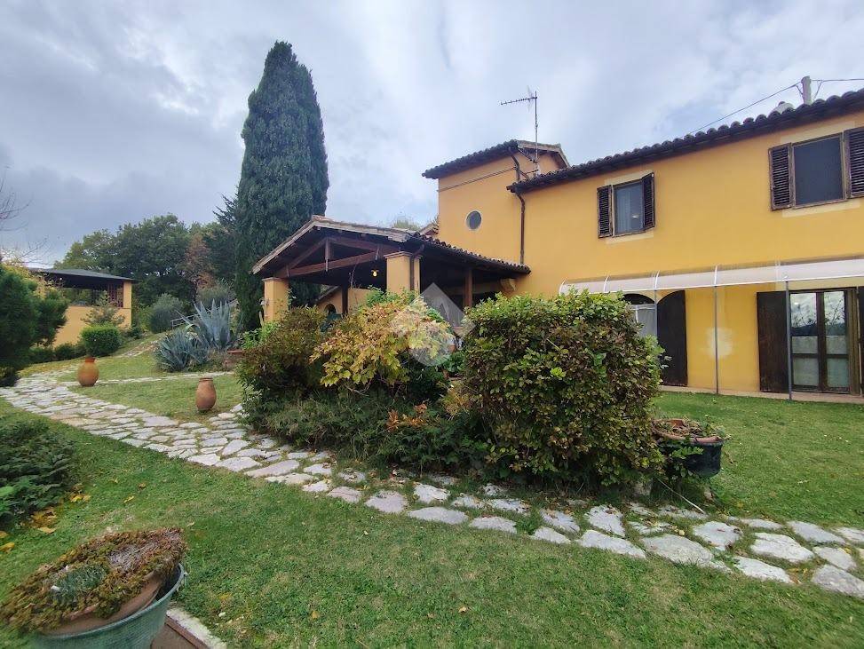 Rustico / casale a Valtopina in Via Rotondolo, 7 - Foto 2