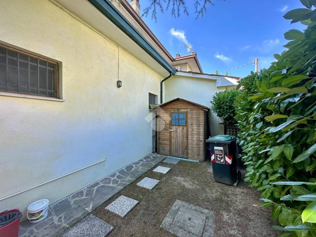Casa indipendente a Abano terme in Via C. Battisti, 81 - Foto 4