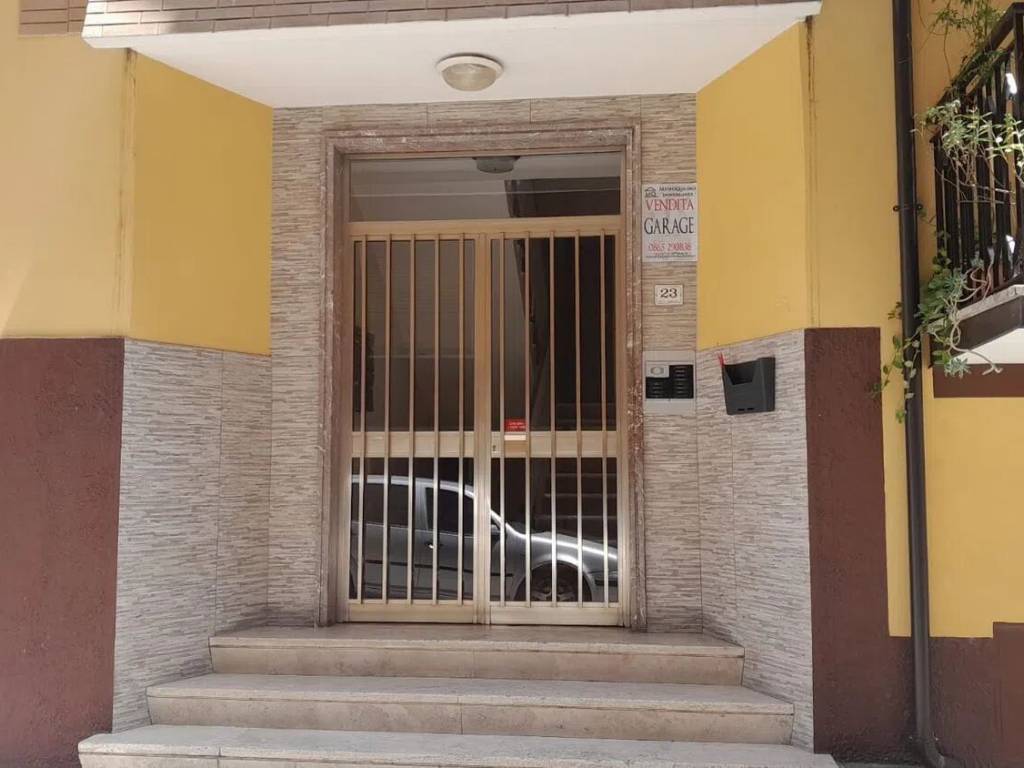 Box / garage a Isernia in Via Tagliamonte - Foto 2