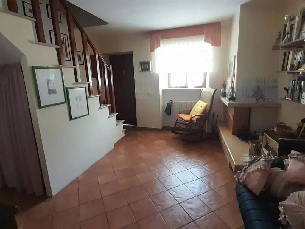 Villa a Colli a volturno in Piazza Sant'Antonio No Number - Foto 5