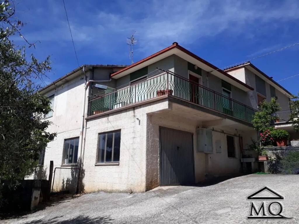 Appartamento a Isernia in Contrada Breccelle, 28 A - Foto 2