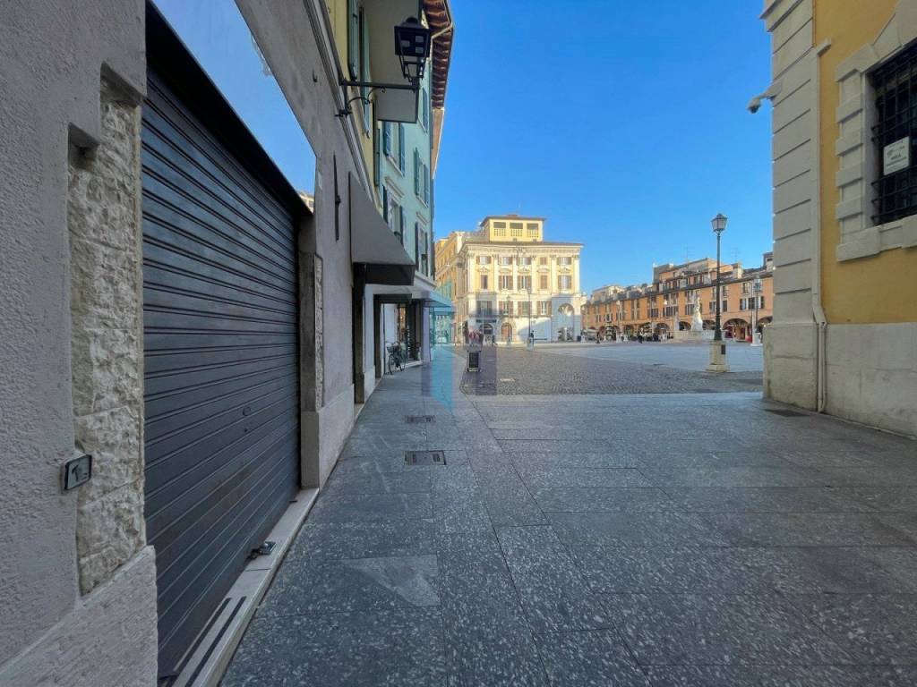 Immobile a Brescia in Piazza Del Mercato 11 - Foto 2
