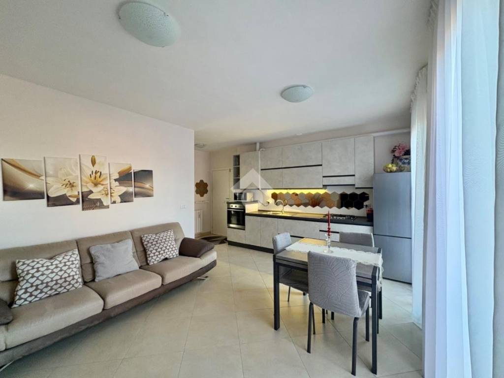 Appartamento a Verucchio in Piazza I Maggio - Foto 2