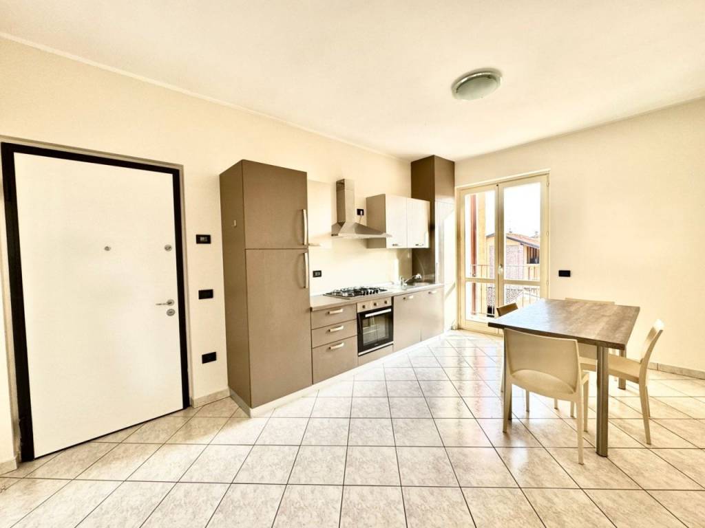 Appartamento a Ghedi in Via Cesare Battisti - Foto 4