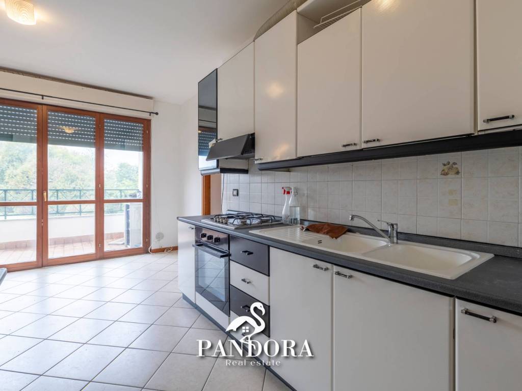 Appartamento a Gallarate in Via Monte Leone, 95 - Foto 3