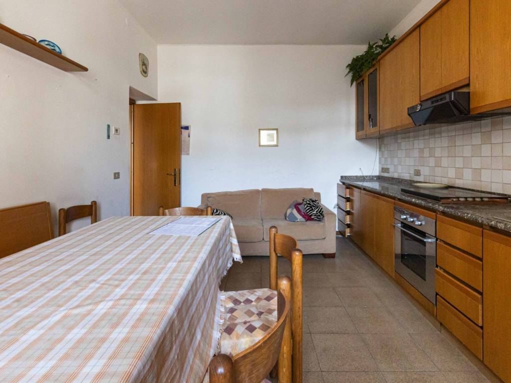 Appartamento a Costa masnaga in Via Alessandro Volta, 13 - Foto 4