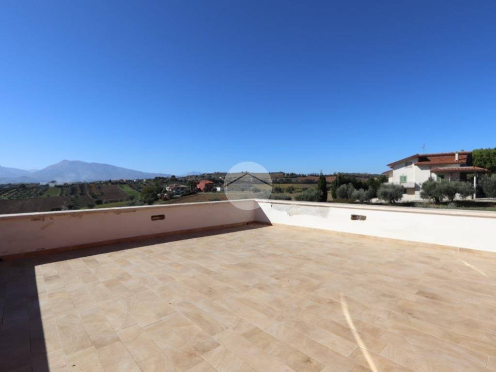 Villa a Controguerra in Contrada S. Giovanni - Foto 2