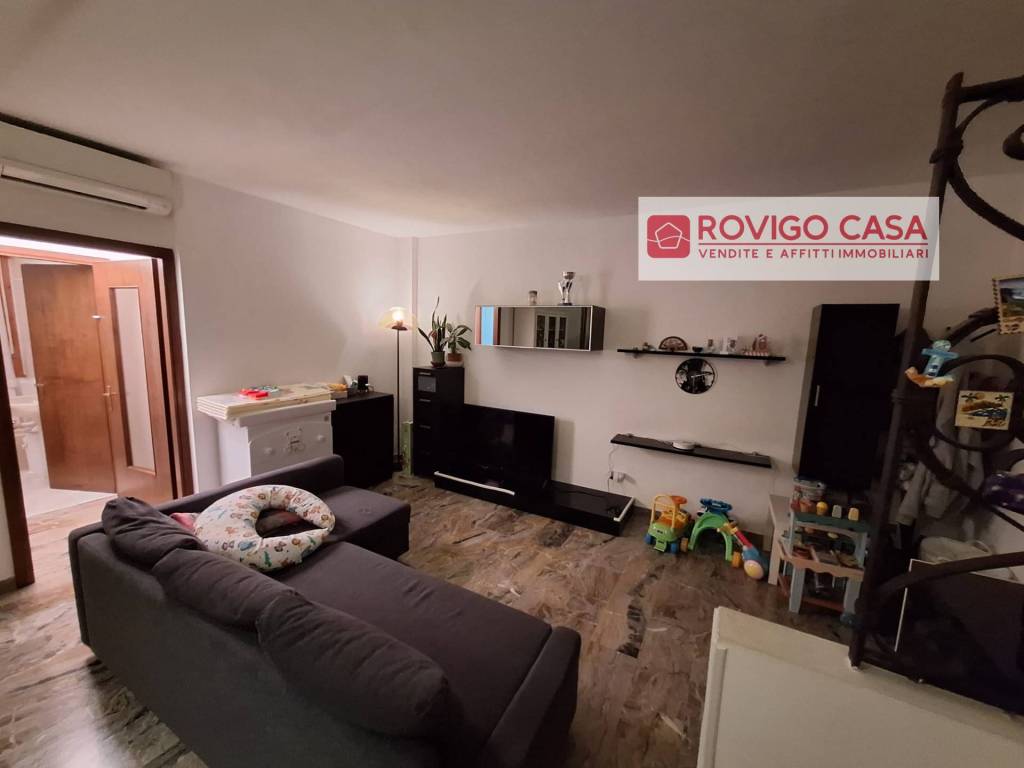 Appartamento a Rovigo in via Tre Martiri, 69 - Foto 2