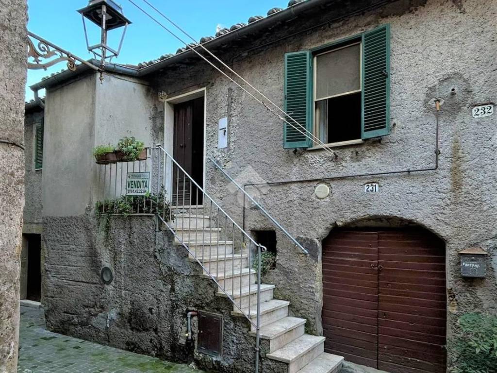 Appartamento a Farnese in Via Giuseppe Mazzini, 229 - Foto 2