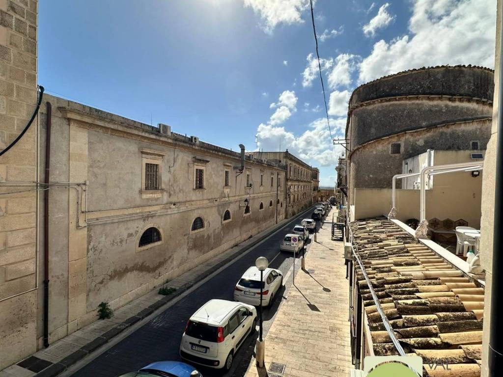 Casa indipendente a Noto in Piazza Giuseppe Mazzini - Foto 5