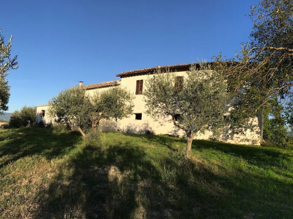 Rustico / casale a Spoleto in Località Uncinano - Foto 2