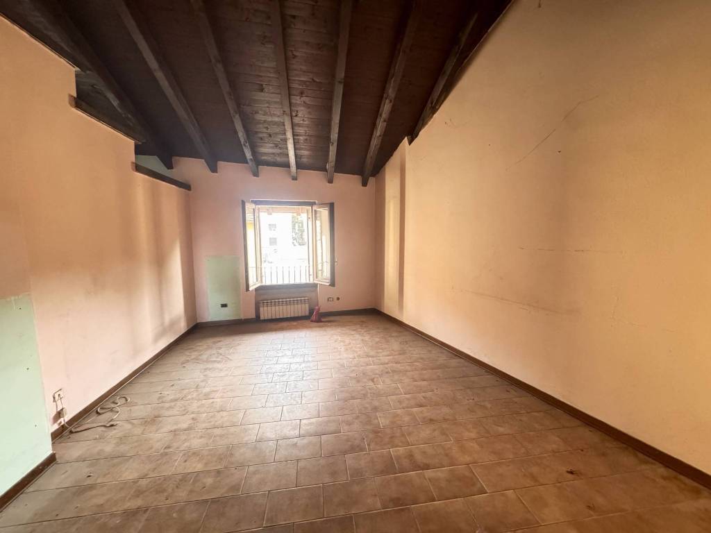 Appartamento a Carugo in Via Roma - Foto 3