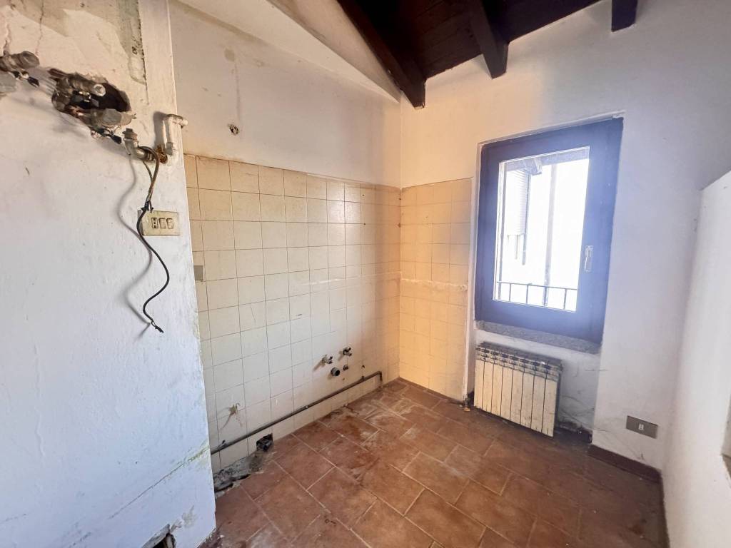 Appartamento a Carugo in Via Roma - Foto 4