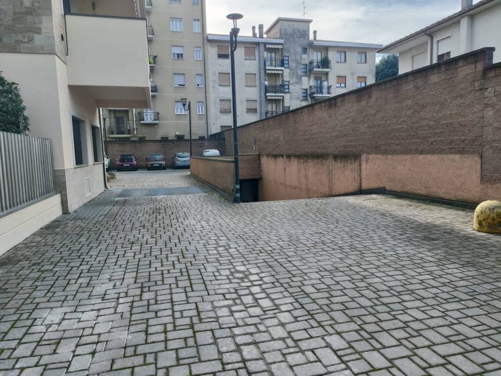 Box / garage a Senago in Via Antonio Pacinotti, 3 - Foto 4